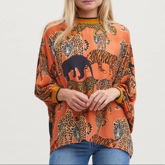 Anthropologie Tops - NWT Anthropologie Zaniya Menagerie Top